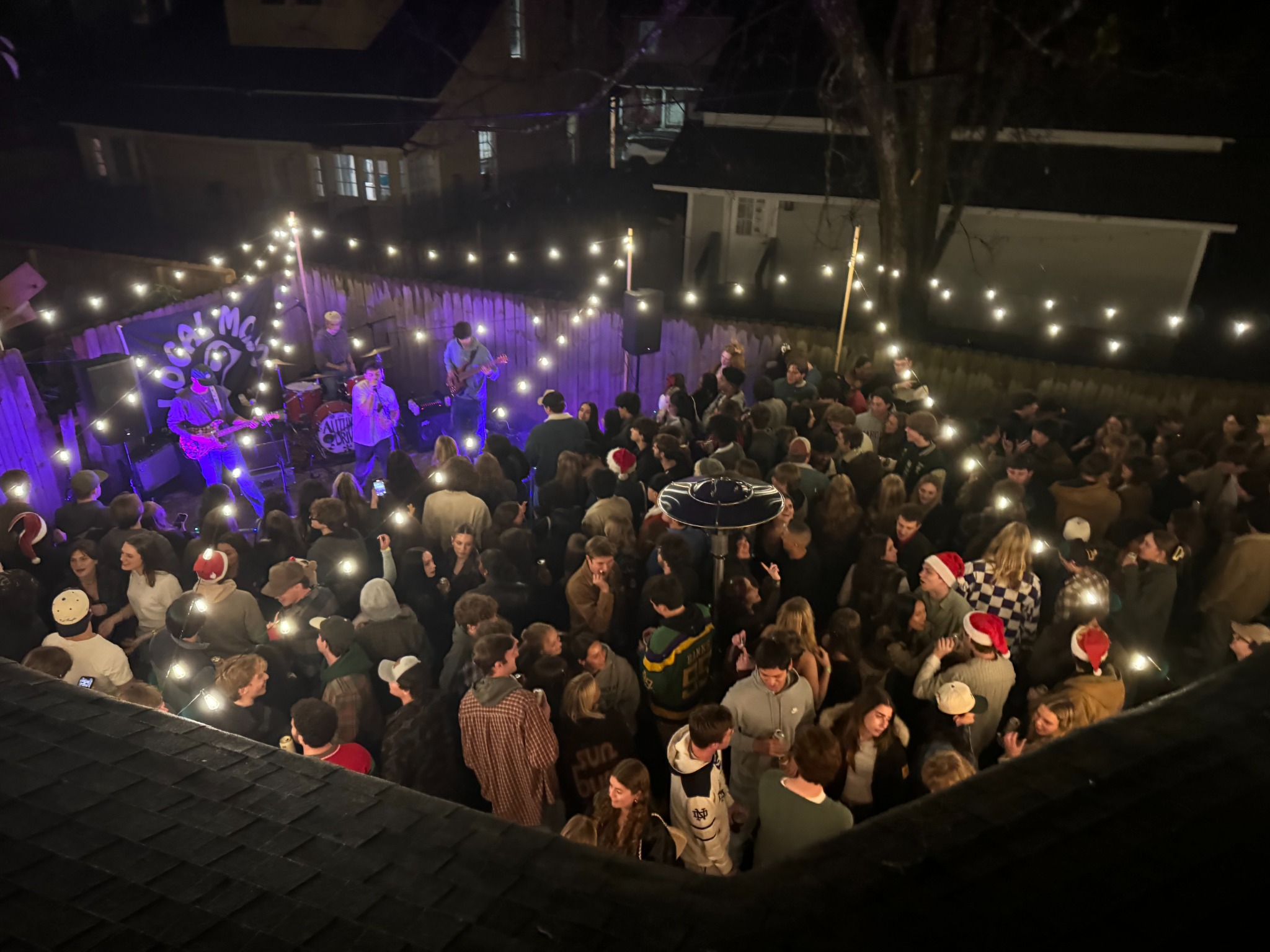 Local Mojo SC crowd at live music event